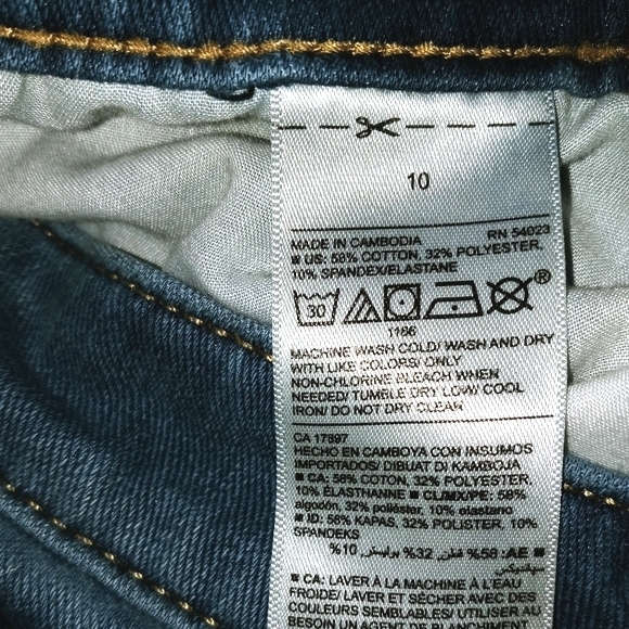 Old Navy Rockstar Skinny Jeans - Picture 6 of 6